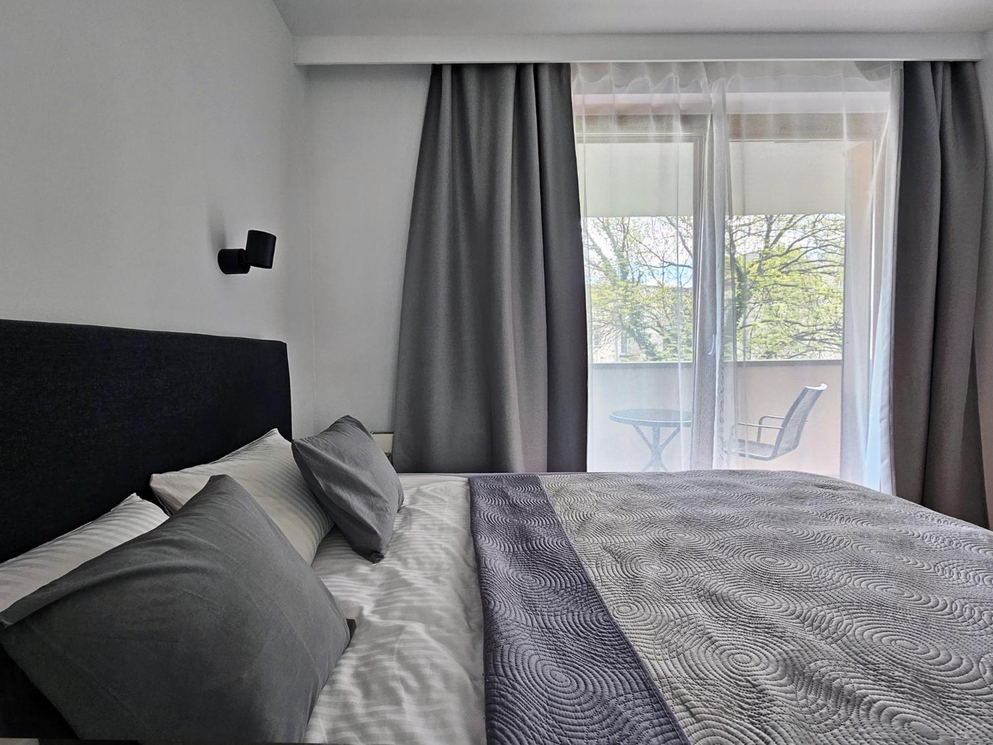 Old Town Plaza Apartment Krakau Buitenkant foto